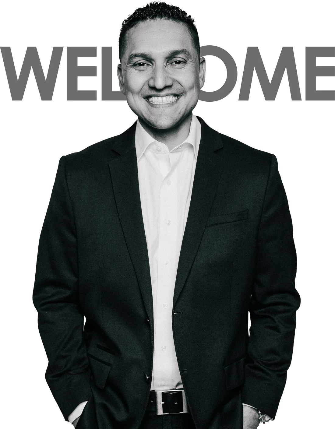 Bobby Moreno in front of the word Welcome